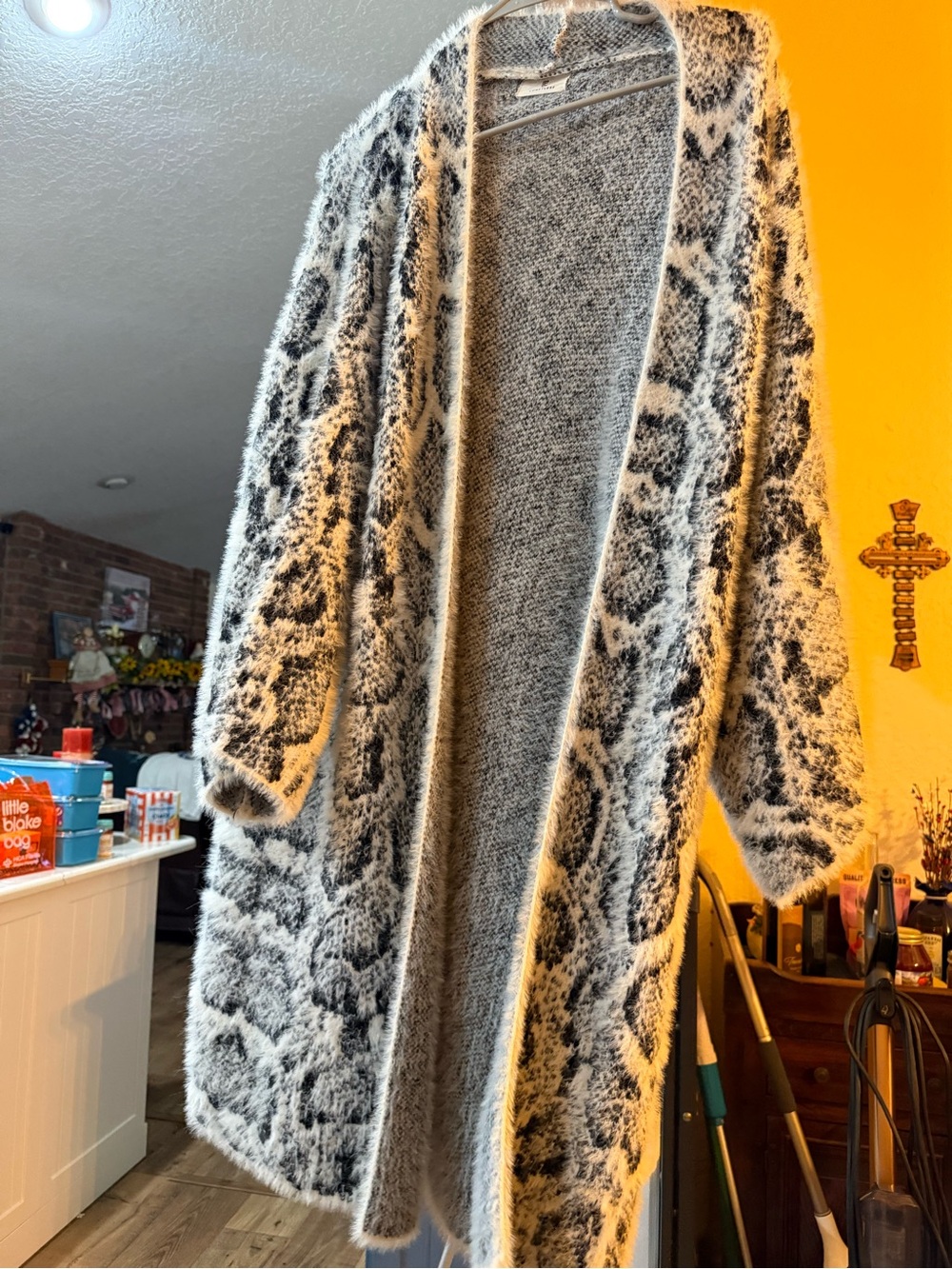 Cozy Open-Front Gray and Black Patterned Women's Sweater Cardigan